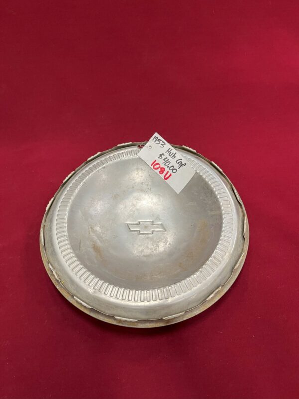 1953 Hub Cap - Image 4