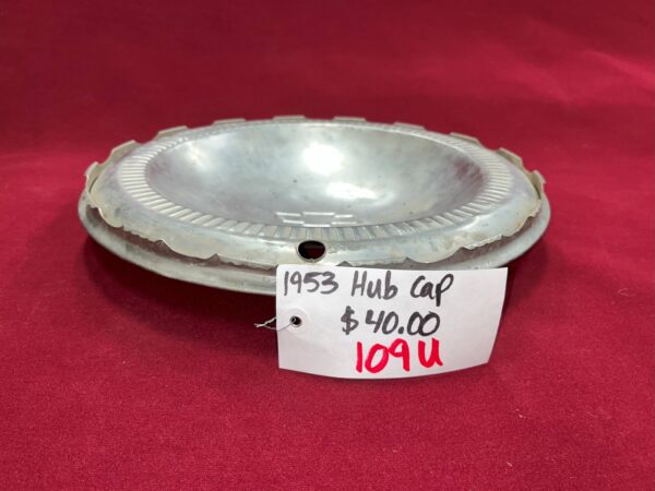 1953 Hub Cap - Image 3