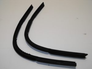 1949-1952 Vent Window Weatherstrip with Wire Core Vertical Seal