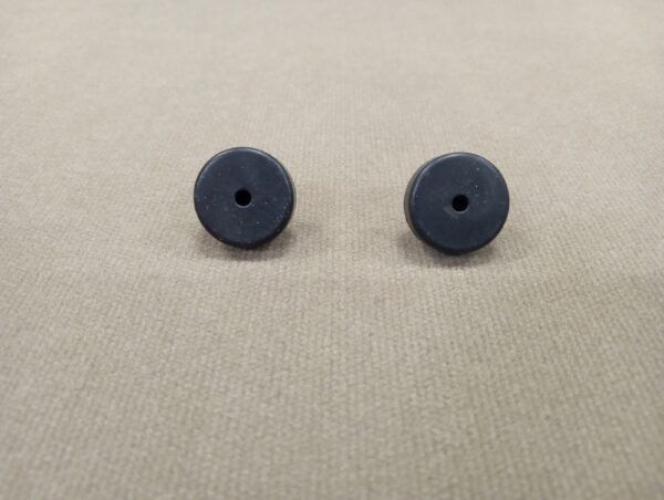 1953-1954 Rear License Plate Grommets - Image 2